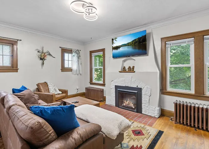 Minneapolis University Dt, Garage, Bbq, Pet Friendly