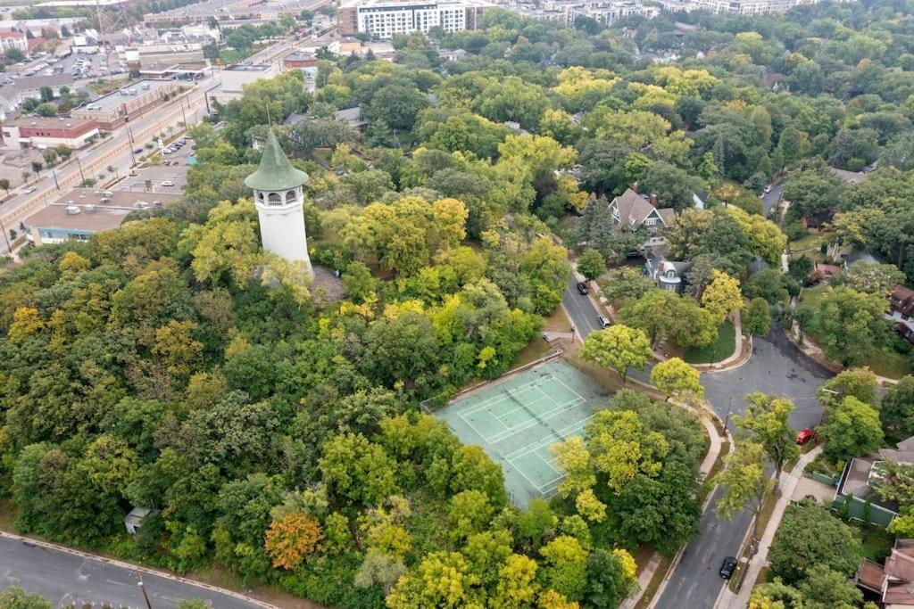 Dt, Garage, Bbq, Pet Friendly Apartment Minneapolis