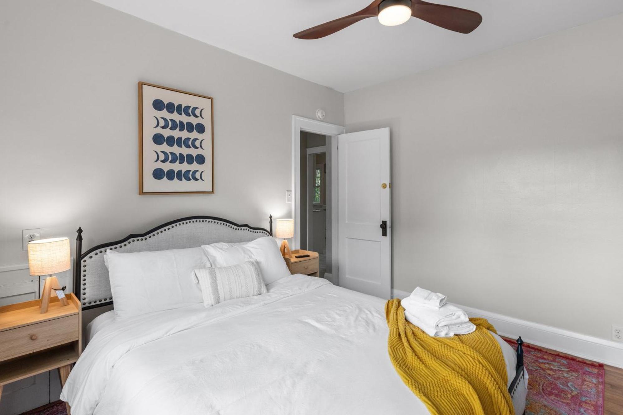Dt, Garage, Bbq, Pet Friendly Apartment Minneapolis